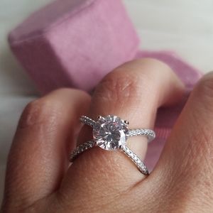 Swarovski Elements 925 Silver Infinity Band Round Solitaire Ring NEW